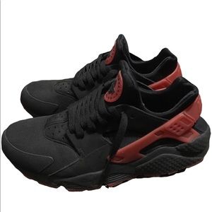 Nike Air Huarache Love Hate Pack Black